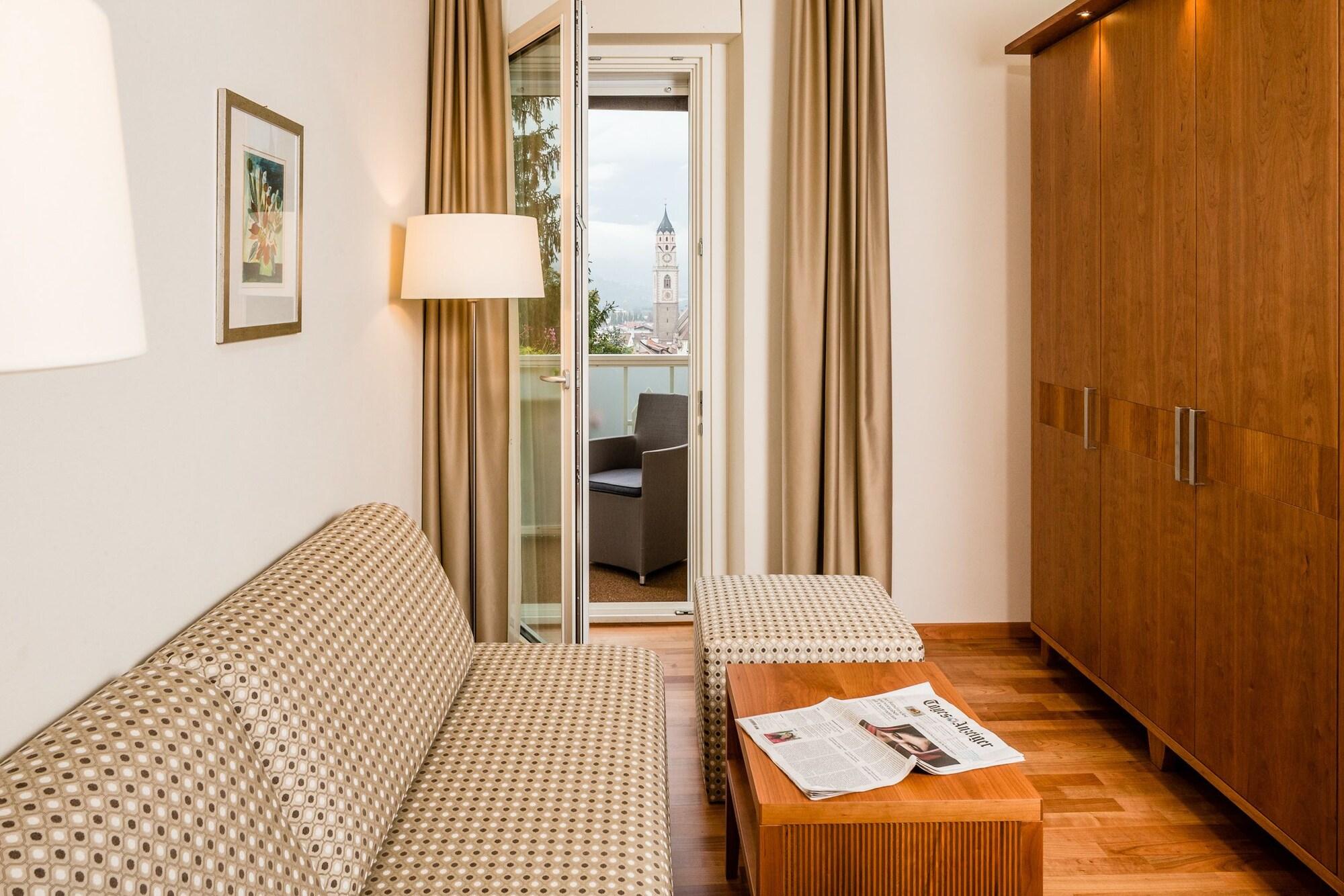 Hotel Palma Мерано Экстерьер фото