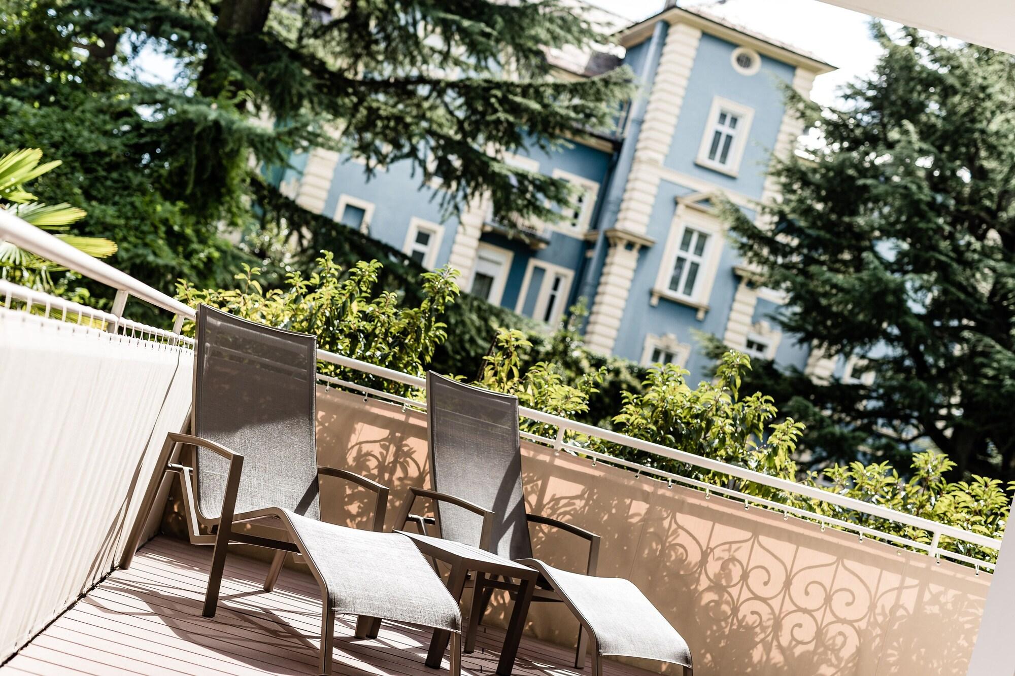 Hotel Palma Мерано Экстерьер фото